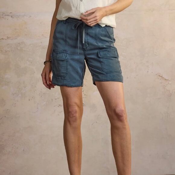 Sundance Women's Desert Utility Cargo Short Size 12 Navy - Picture 1 of 11